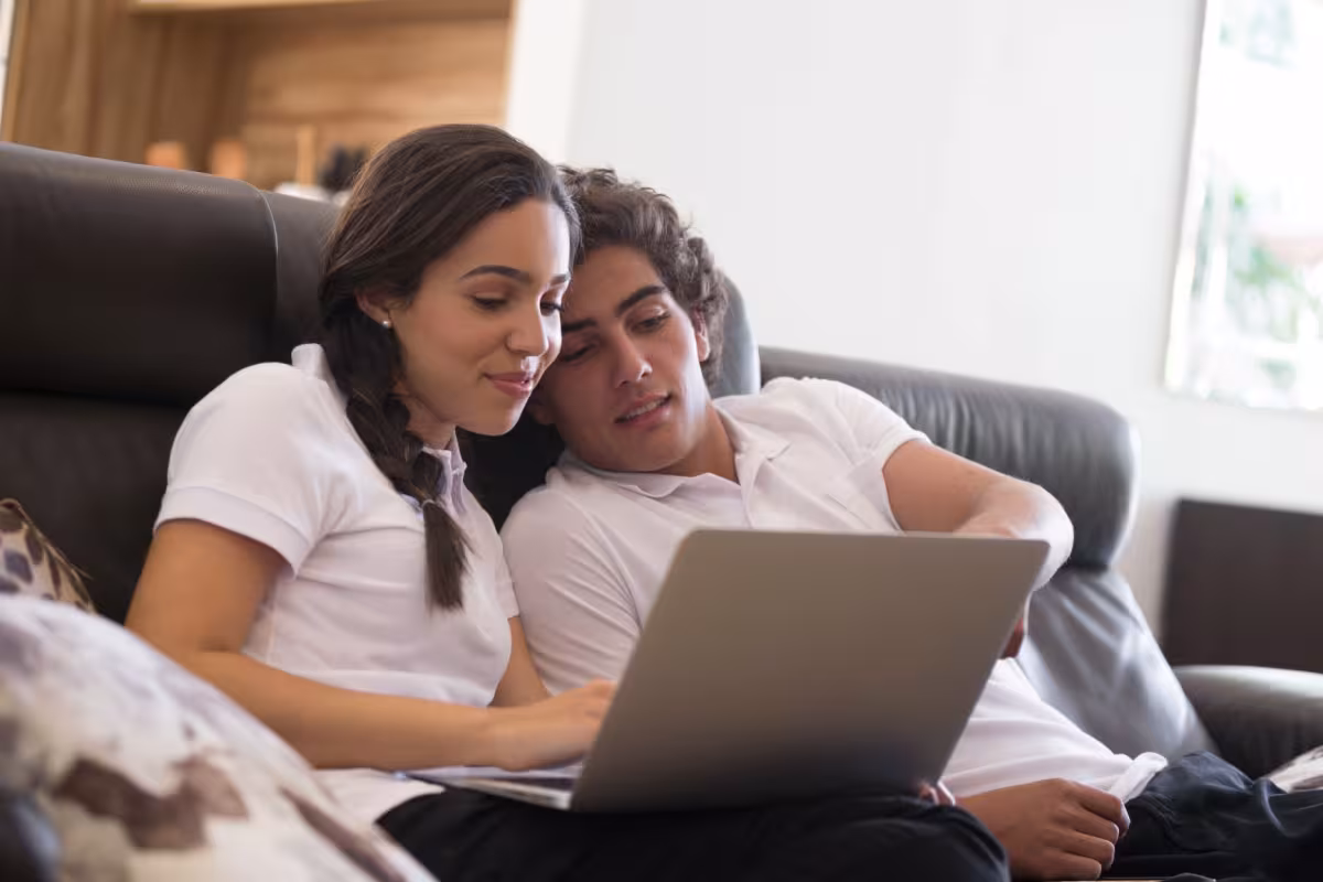 couple on laptop